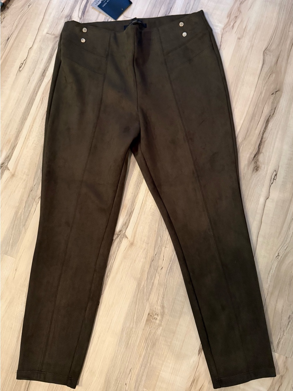 NWT Andrew Marc Women's Trousers size large